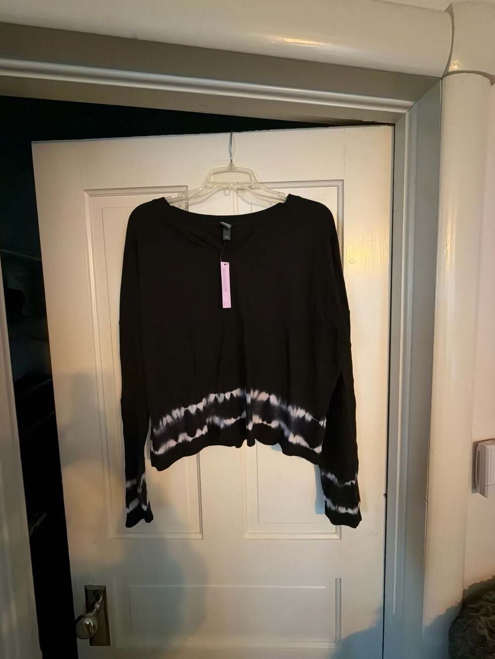 Wild Fable Black Tie Dye Long Sleeve Cropped T-Shirt Size L